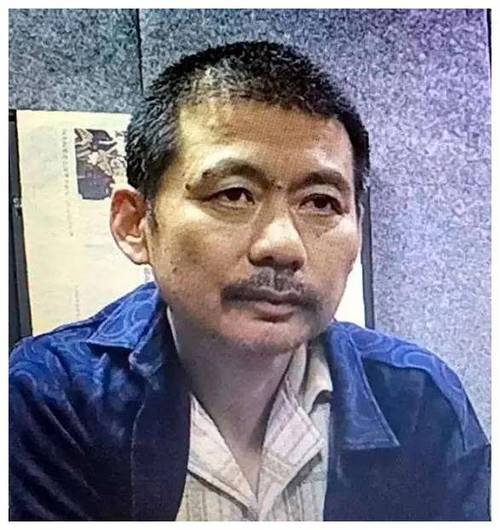 湖南公安厅原副厅长当保护伞 多名警界官员落马 涉案12亿(图2)